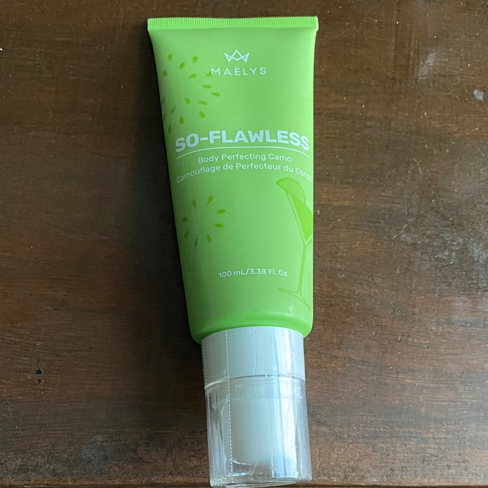 Brand new Maelys So-Flawless Body Perfecting Camo